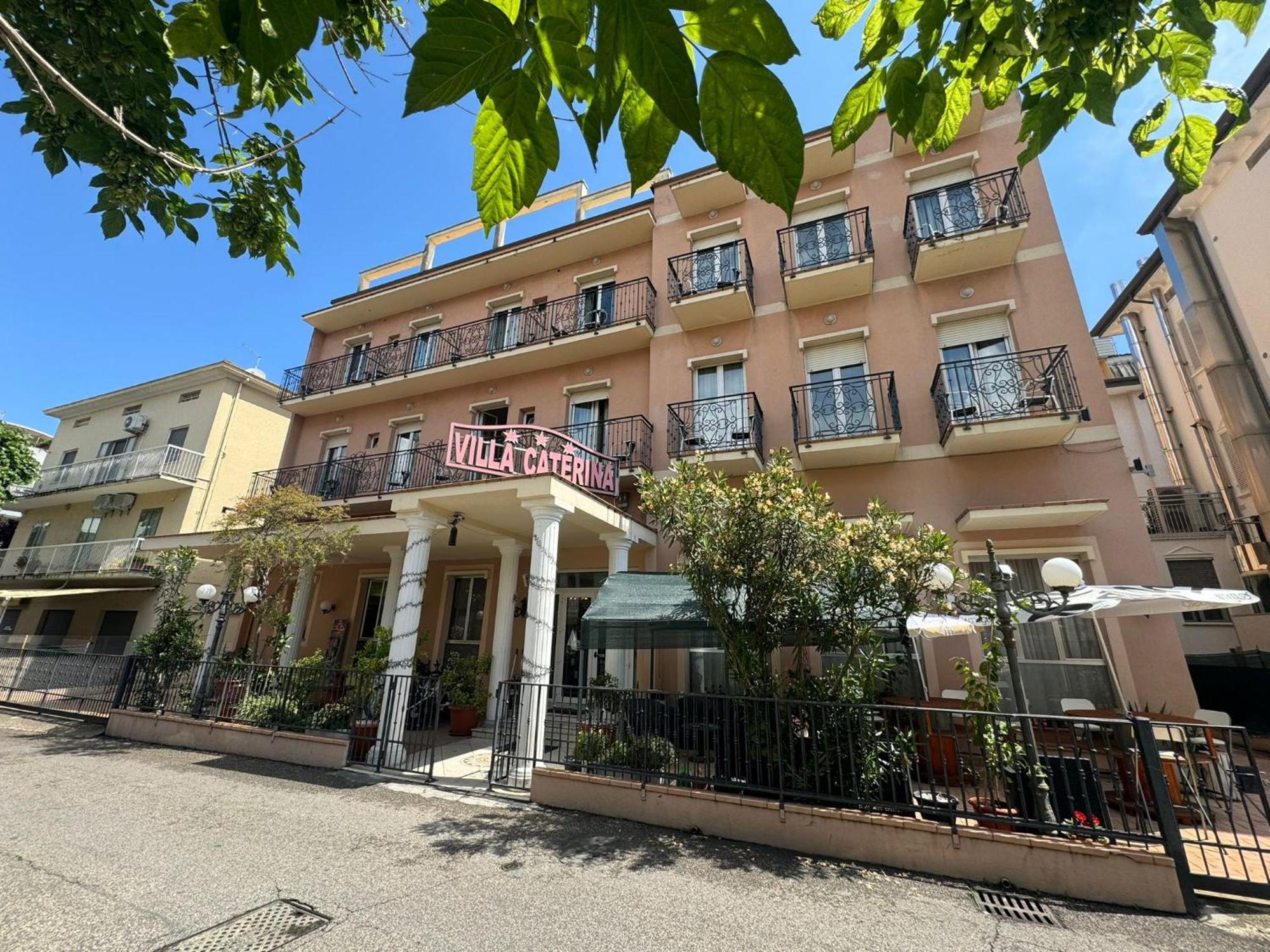 Hotel Villa Caterina Rímini Exterior foto