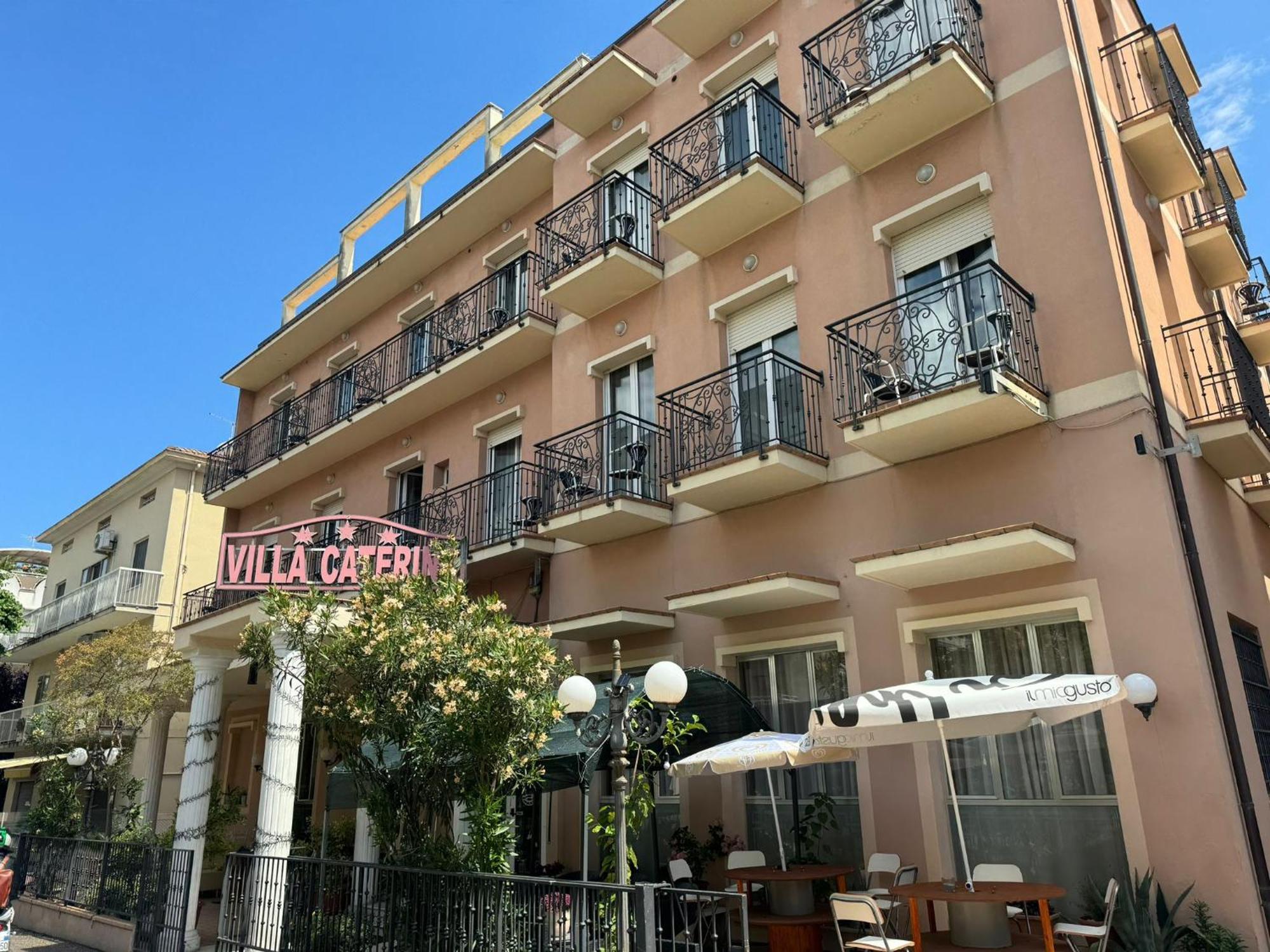 Hotel Villa Caterina Rímini Exterior foto